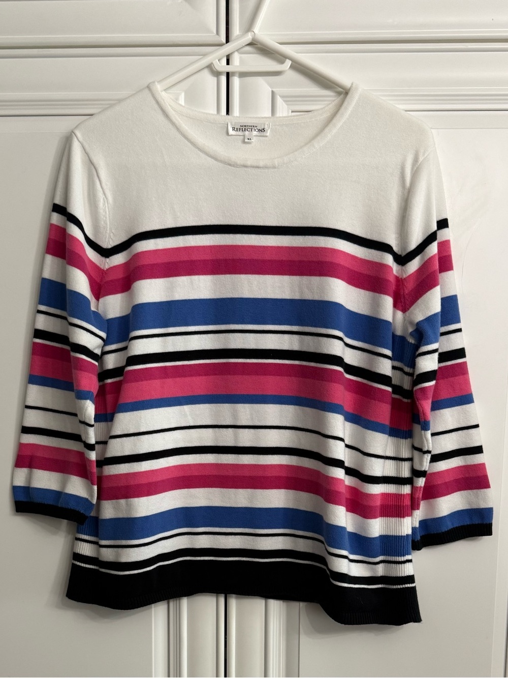 Northern Reflections Size XL White Sweater w/Pink, Blue & Black Stripes